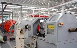 60盤搖籃型絞線機(jī) 